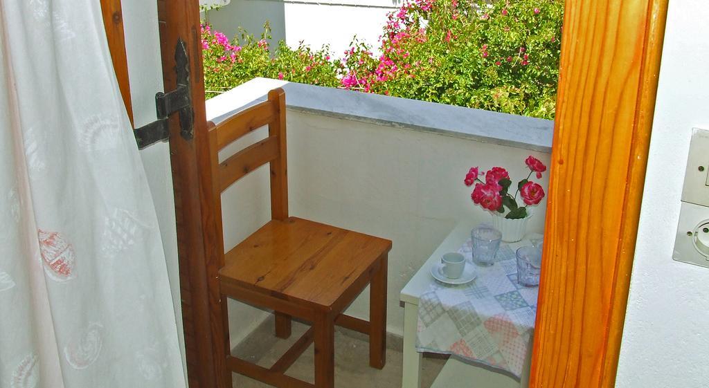Hotel Eleftheria Páros Zewnętrze zdjęcie